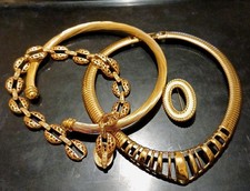 4 x ITEMS OF VINTAGE LUXURY COSTUME JEWELLERY INC. 'MONET'  & TORQUE/CHOKER.