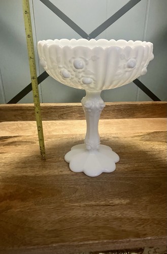 Vintage fenton pedestal - fenton,