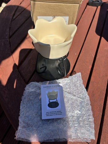 Bnib yankee candle - candle, bowl