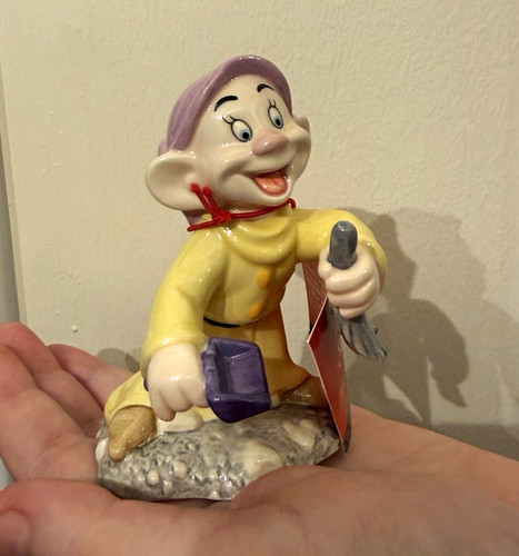 Royal doulton disney showcase - doulton,