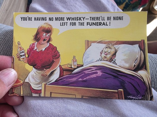 Bamforth saucy seaside - saucy,