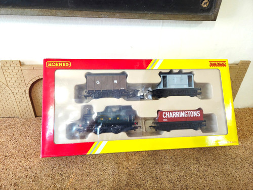 Hornby railways gauge - gauge, r2670