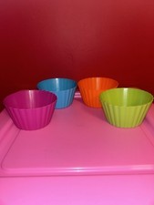 4 colourful plastic jelly / dessert bowls