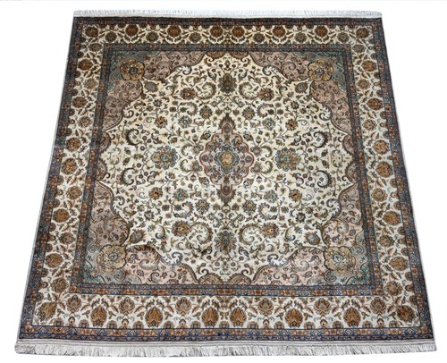 Kashmir silk carpet - silk,