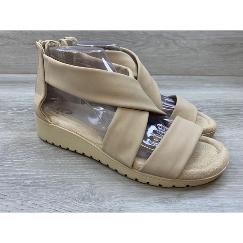 Earth spirit women - spirit, beige