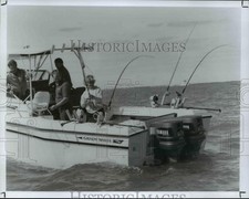 1989 Press Photo The tourists