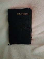 VINTAGE POCKET SIZED HOLY BIBLE BOOK - Appointed to be read in Churches.