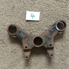 Norton Road Holder Top Yoke