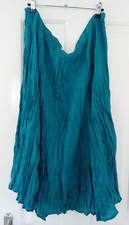 Silk Crinkle Broomstick