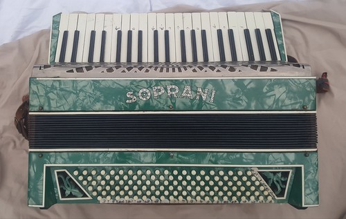 Soprani accordion 120 bass - soprani,