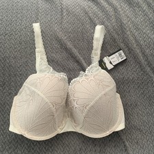 Wonderbra Refined Glamour