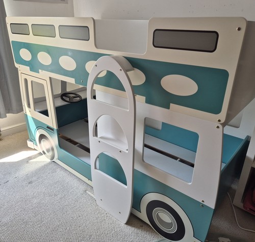 Julian bowen camper van - vw,