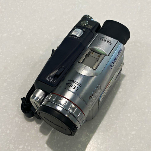 Panasonic gs200 3ccd - nv-gs200, minidv