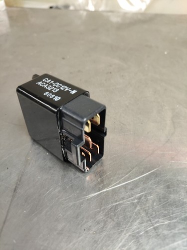 Relay automotive spdt 20a 12v - spdt,