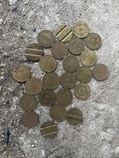 25 Pieces Mix Of Old Arcade Tokens And Eurocoin Tokens (1000’s of coins) 
