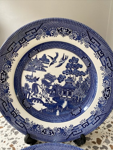 Willow pattern dinner plates - willow,