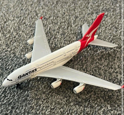 Qantas airbus a380 model - a380,
