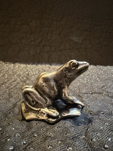 Silver plated solid frog - plated,