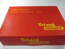 VINTAGE TRI-ANG RAILWAYS HO/OO Operating Royal Mail Coach Set R.323 Excellent