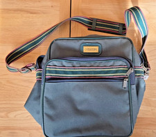 Genuine GULLIVERS Green Crossbody Shoulder Multi Pocket Travel Day Bag Green