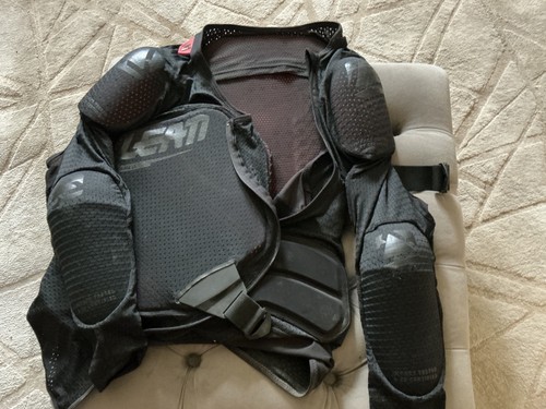 Leatt body arma mtb - arma,