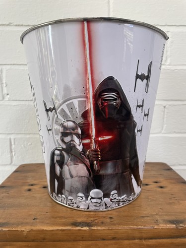 Star wars force awakens cinema - wars,