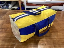 Medium sailing holdall  code