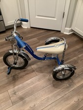 Schwinn Lil Sting-Ray Tricycle