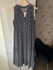 Wallis Navy Spot Tiered
