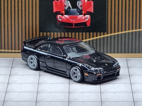 Hot wheels premium - hot, modern