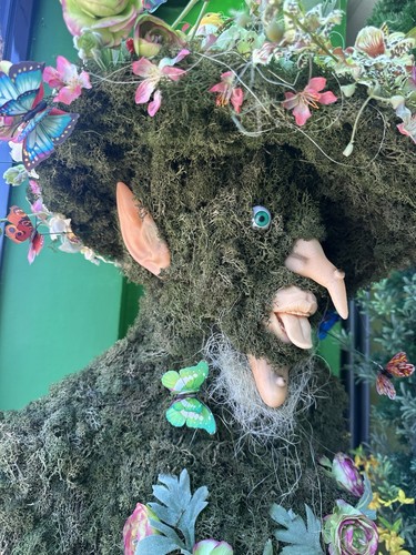 Woodland witch life size - woodland,