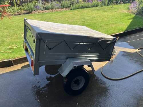 Erde 102 trailer - erde,