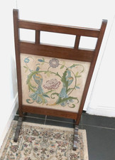 LARGE ANTIQUE 0AK FIRESCREEN