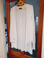 F&F White Cardigan  Edge to Edge Size Large Pockets On The Front Very Soft