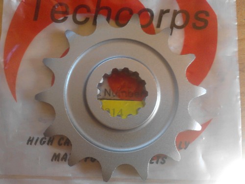 Front sprocket 14t fits suzuki - sprocket,
