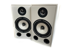Triangle Borea BR03 Bookshelf Speakers - White