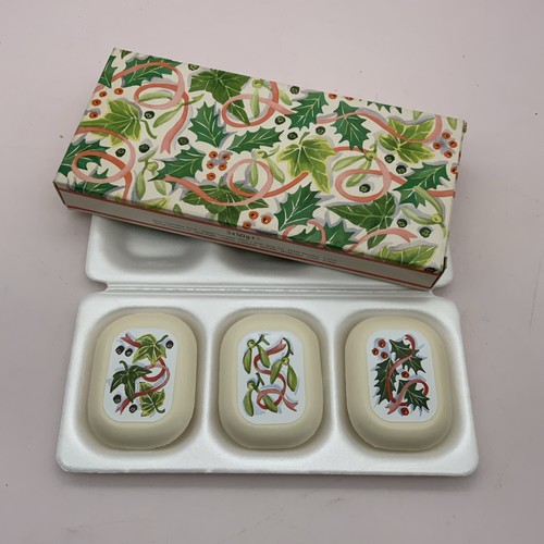 Vintage avon soap - gift, set