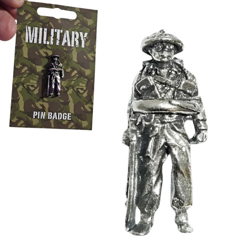 Ww2 soldier pewter pin badge - soldier,