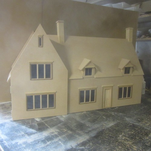 Scale dolls house - 1/12,