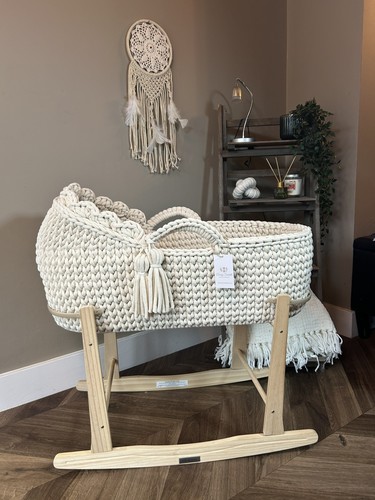 Hooded crochet moses - crochet, basket