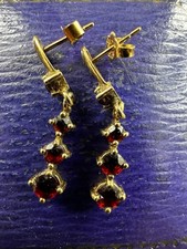 Vintage 9K Gold Graduated Garnet Drop Earrings 2.15g, 2.9cm