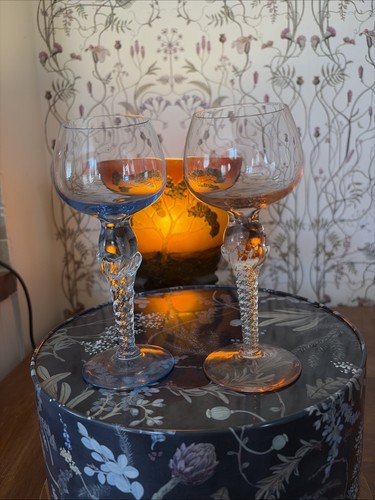 Vintage twisted stem glasses - stem,