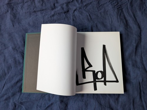 Roa codex signed book super - roa,