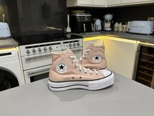 New women’s Converse all