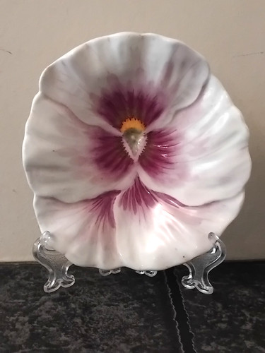 Antique pansy flower shape - antique,