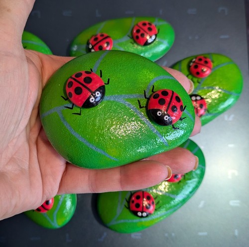 Hand painted pebble leaf - pebble,