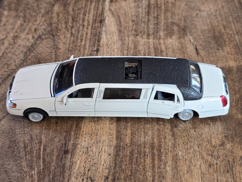 Kinsmart scale diecast - kinsmart,