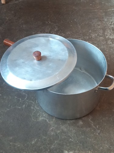 Aluminum stock pot - aluminum,
