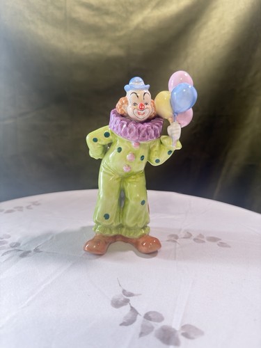 Porcelain clown figurine - clown, with