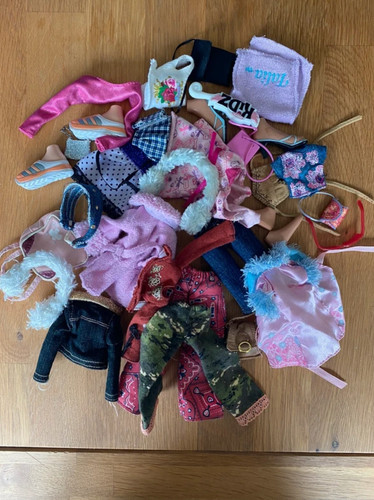 Bratz vintage bundle - bratz,